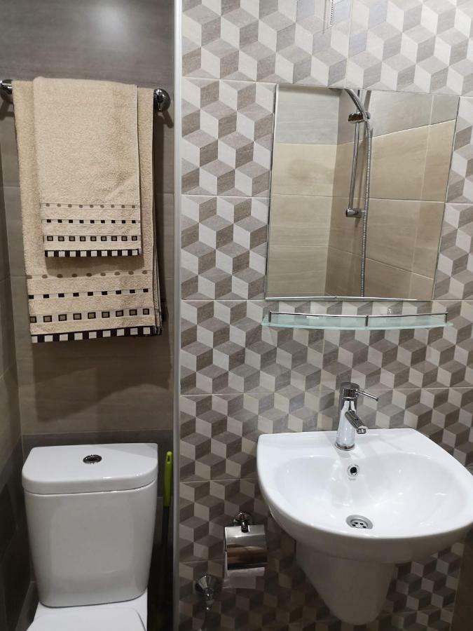 Стаи За Гости Диневи Kalofer Exterior foto